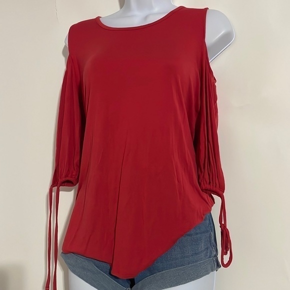 𝅺CATO Women’s Cold Shoulder Blouse! - Picture 1 of 2